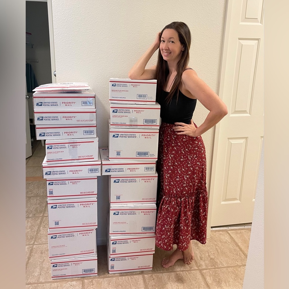 PLEASE LIKE THIS LISTING TO BE NOTIFIED  WHEN I GO LIVE 😊 - Picture 2 of 6